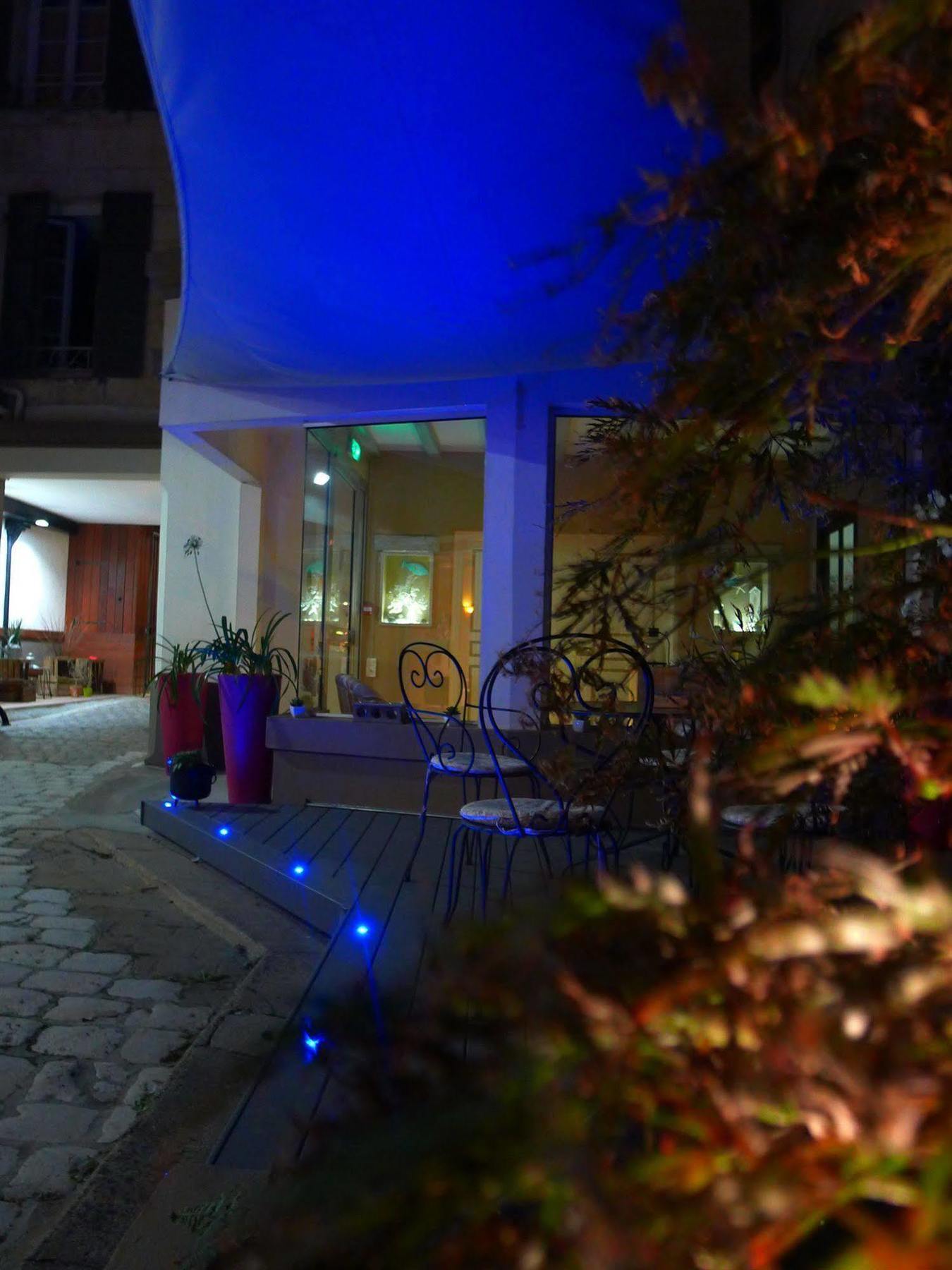 Cit'Hotel Des Messageries Saintes Exterior foto